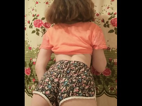 ❤️ Секси младо бебе кое ги соблекува шорцевите пред камера ❤❌ Квалитетно порно на порно mk.makesexnotwar.ru ❌️